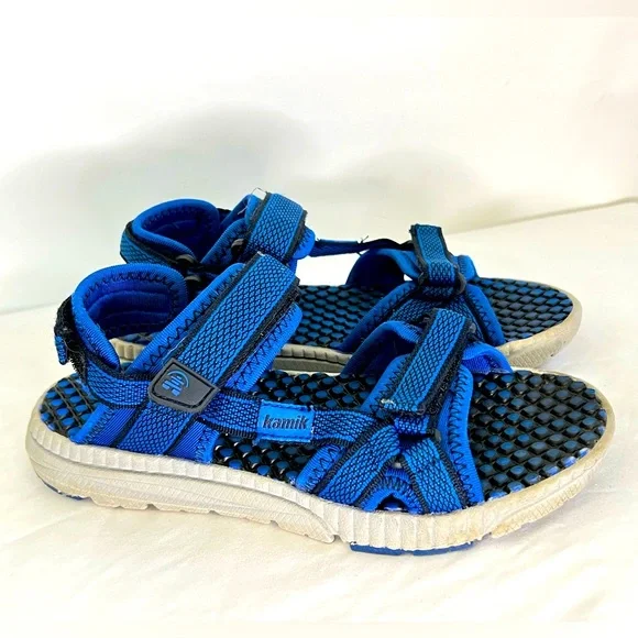 Kamik ~ Boys Velcro Sandals ~ Size 2 ~ Blue & Black ~ Pre Loved