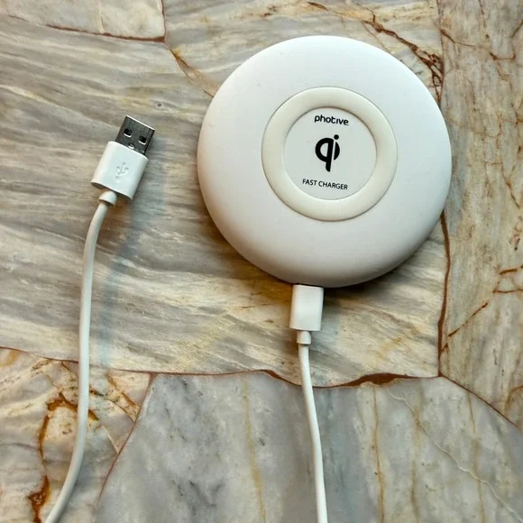 Photive PHWC10 White Fast Wireless Qi Charging‎ Pad USB Cable
