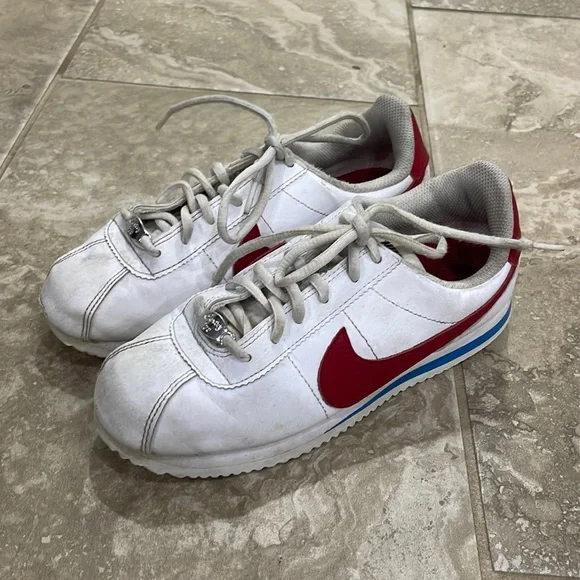 NIKE CORTEZ BASIC‎ SL FORREST GUMP (GS) WHITE / VARSITY RED 904764 103 Sz 4.5Y