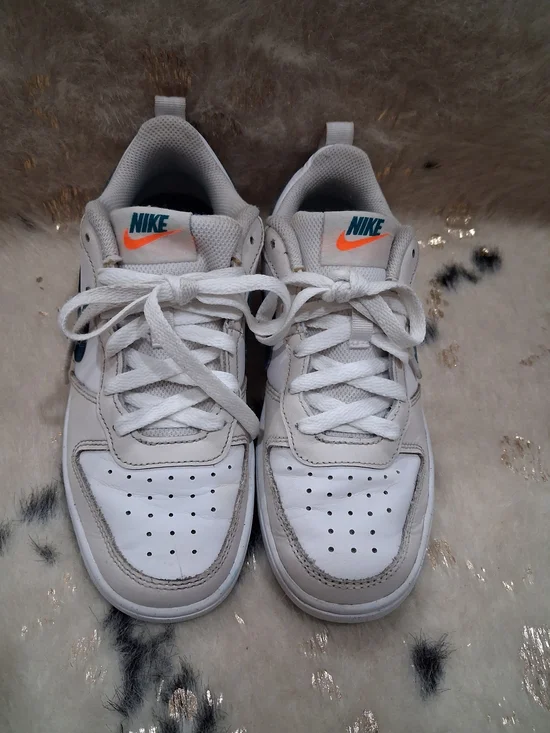 Nike Kids' White and Orange Low-Top Sneakers