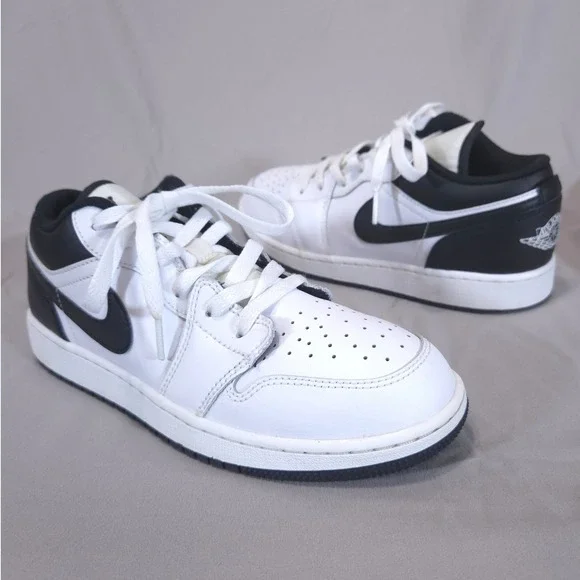 Nike Air Jordan 1 Low Panda GS Sneakers Youth 7Y Womens 8.5 White Black Shoes