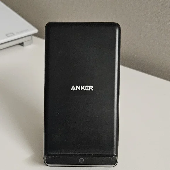 ANKER PowerWave 10 Pad and Stand