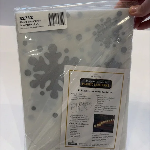 LumaBase Plastic Luminaria Lanterns, 12 Count (Pack of‎ 1), Snowflake