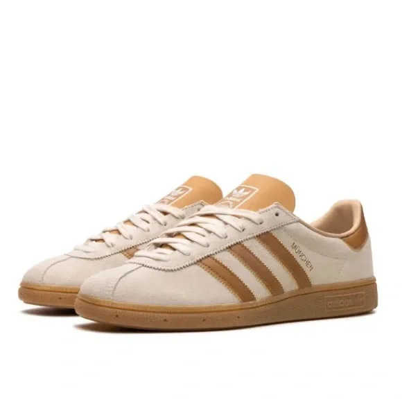 Adidas Originals Men’s 6 Munchen Cream Faux Leather White Mesa Sneakers AGY7399