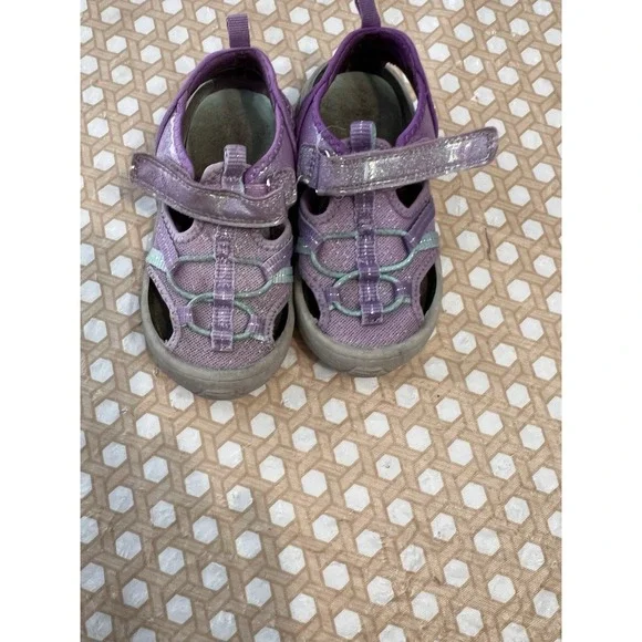 Oshkosh B'Gosh Iridescent Sandals Toddler Size 10