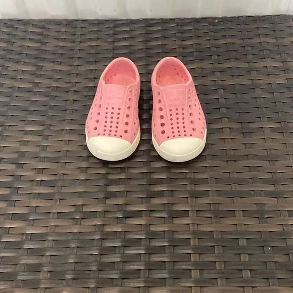 Native Jeffersons children’s size 6