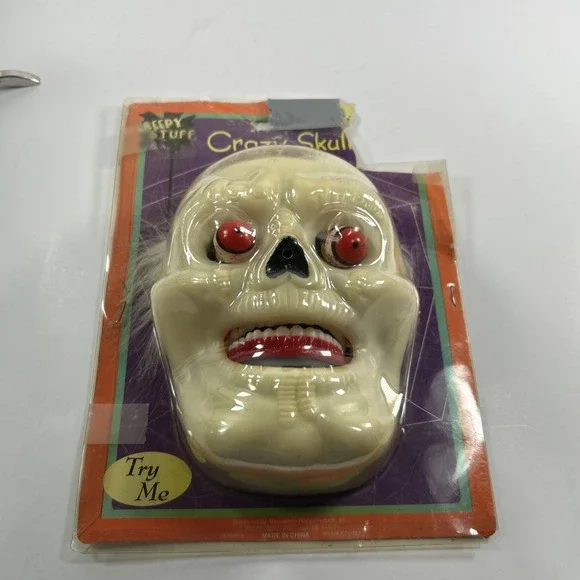 Creepy Stuff‎ Midwestern Home Products Crazy Skull Light Up