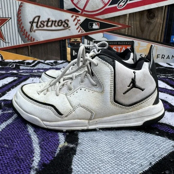 Size 2.5Y‎ - Nike JORDAN COURTSIDE 23 PS AQ7734-100