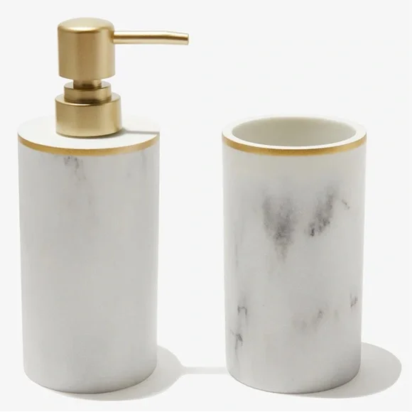 Sunday Citizen Bath Set (Soap Dispenser and Cup)