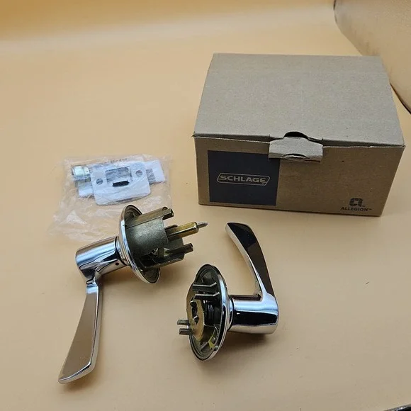 Schlage Allegion Bed & Bath F40 MER 625 1 3/4 DR Door Handle Chrome New