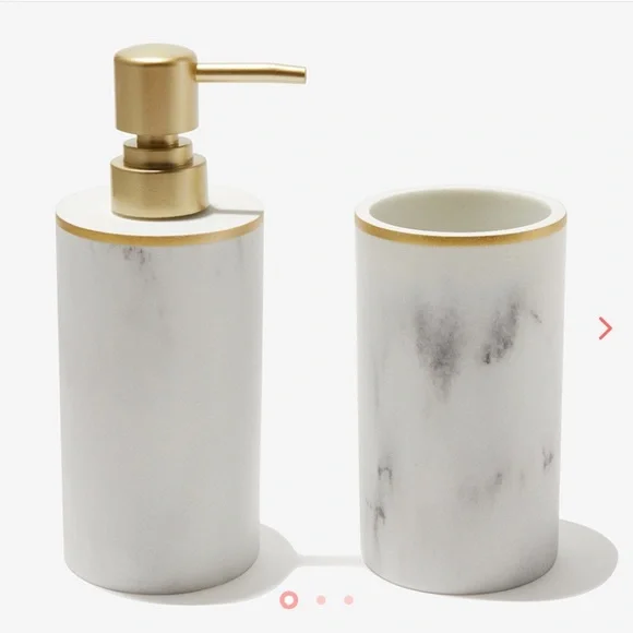 🔥3/45🔥 NWT 2 piece bath set