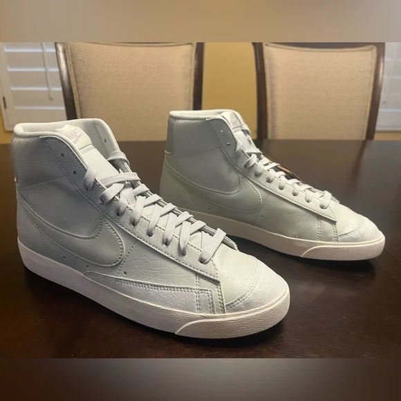 New Nike Blazer Mid 77 Barely Silver Sneaker Shoes