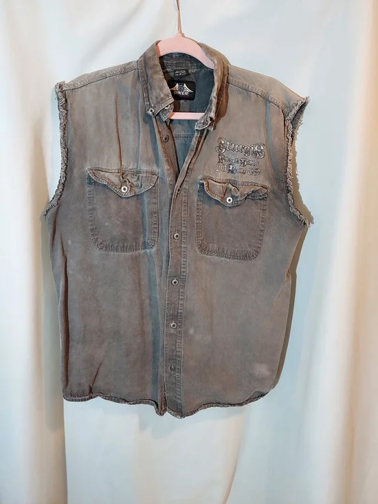 VINTAGE 2009 Sturgis Black Hills Rally Sleeveless Denim Biker Shirt