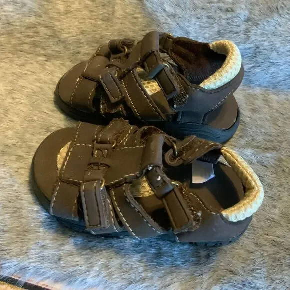 Kids Brown Fishermen Sandals Size 4
