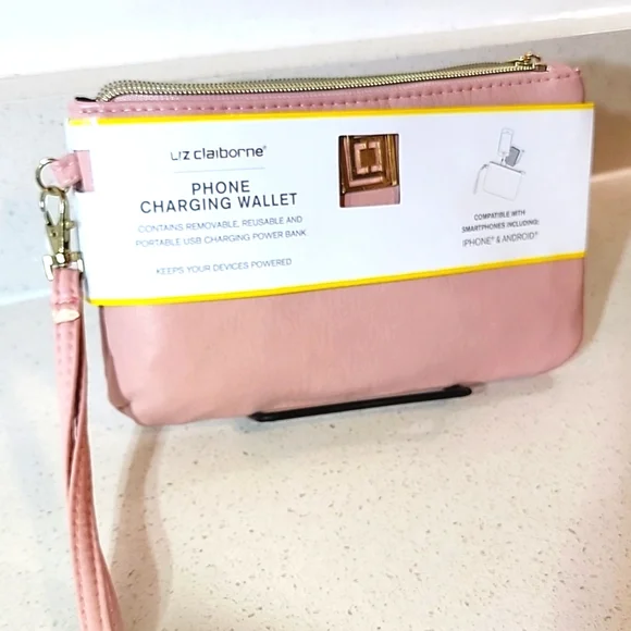 Wristlet Wallet with built-in charger New with tags