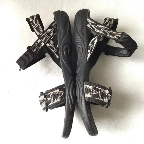 TEVA KIDS PUTIAN GRAY BLACK SANDALS YOUTH SIZE J4
