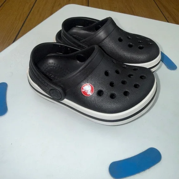 Crocs Toddler Crocband Clog Black White Sporty Sandals Size C5 204537-001‎