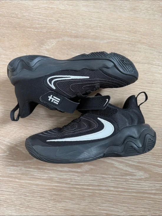 Nike Kids Black Sneakers with White Swoosh - Velcro Strap