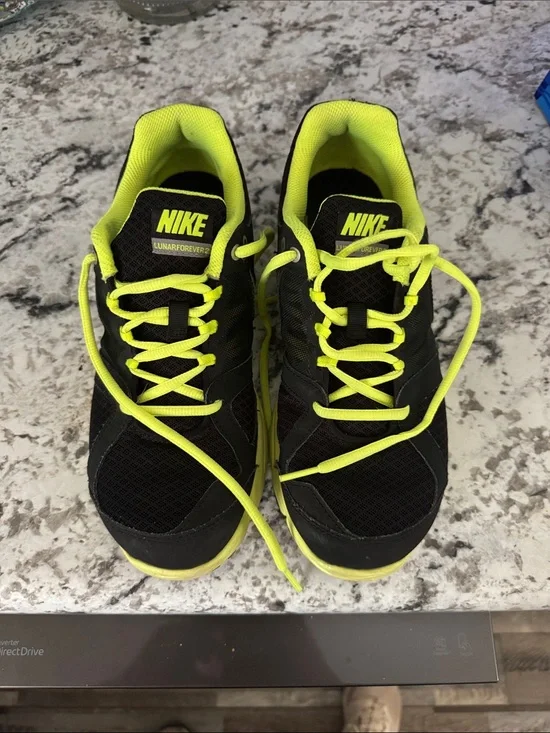 Nike Black & Neon Yellow Athletic Running Shoes