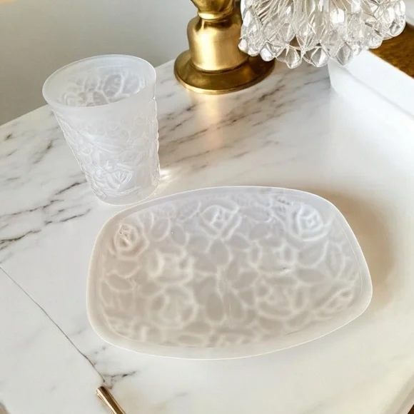 Vintage vanity set soap dish / trinket dish and glass