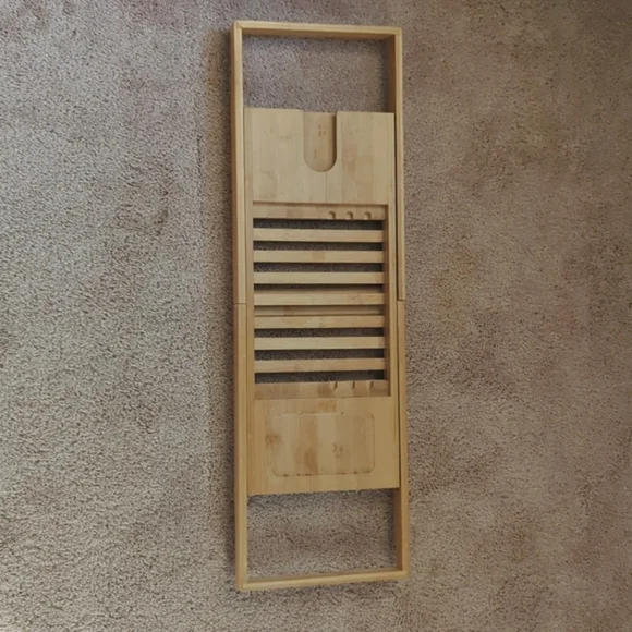 Bamboo bathtub shelf.