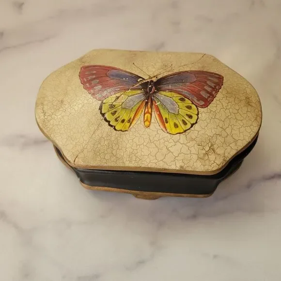 Echo Point ceramic Butterfly 90s canister cream home decor storage trinket box f