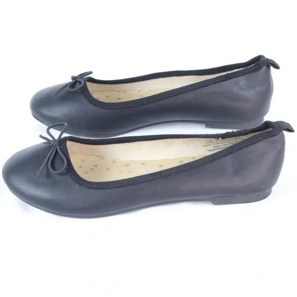 Cat‎ & Jack Black Leather Slippers Shoes Girls Size 2