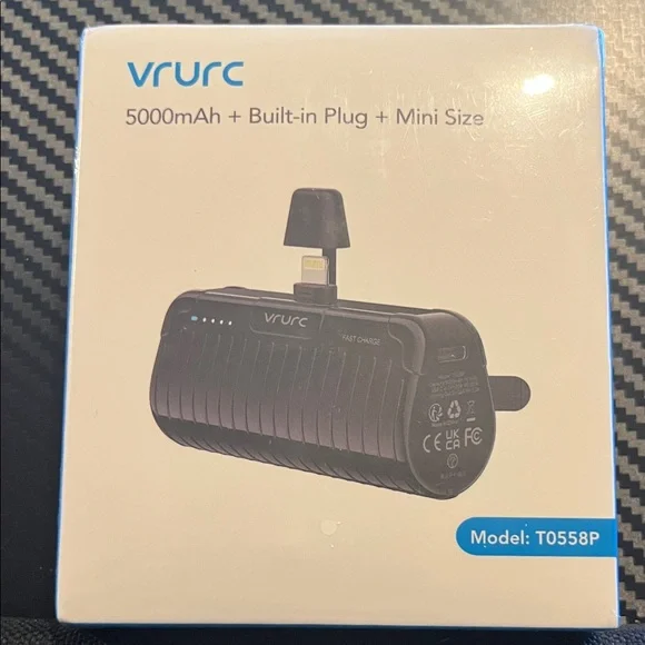Vrurc 5000mAh Portable phone charger NWT USB C port lightning black