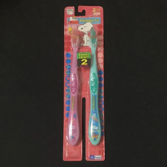 Snoopy Kids Toothbrush Set of 2 Brushes Surfer Woodstock New