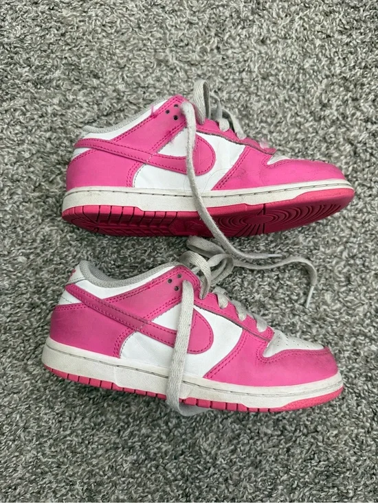 Nike Kids Pink and White Low-Top Sneakers with Bright Pink Swoosh