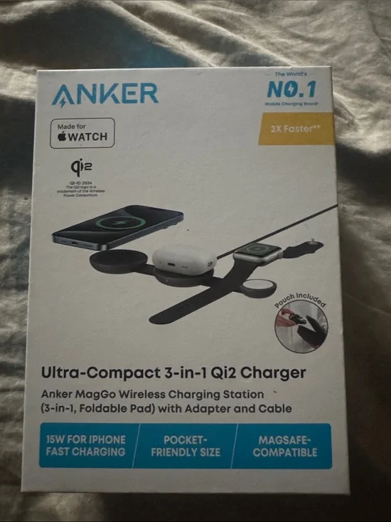 Anker Ultra-Compact 3-in-1 Qi2 Charger - Black