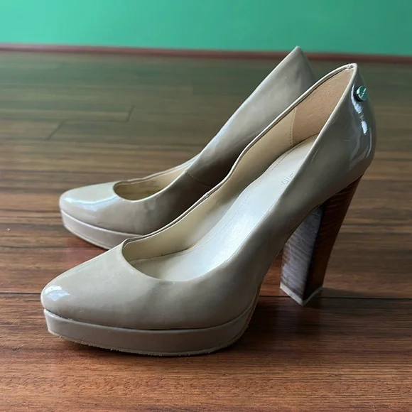 👠👠EUC Calvin Klein High Heeled Platform Shoes👠👠