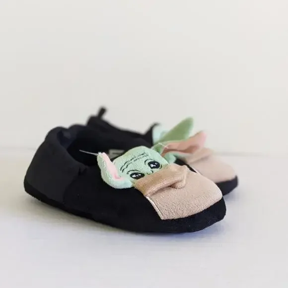 H+M Star Wars Slippers Size 9/9.5 Kids Baby Yoda The Mandalorian