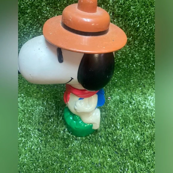 Snoopy soap bottle