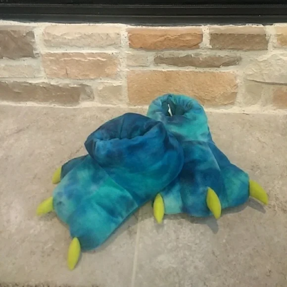 Monster slippers m/l