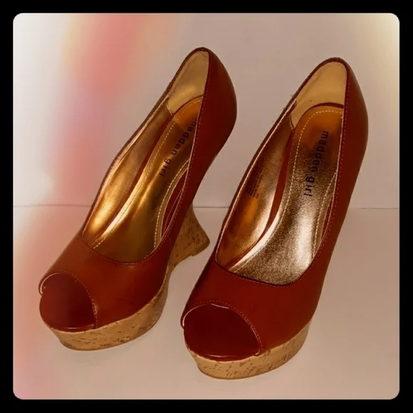 Madden Girl size 7 platform heels