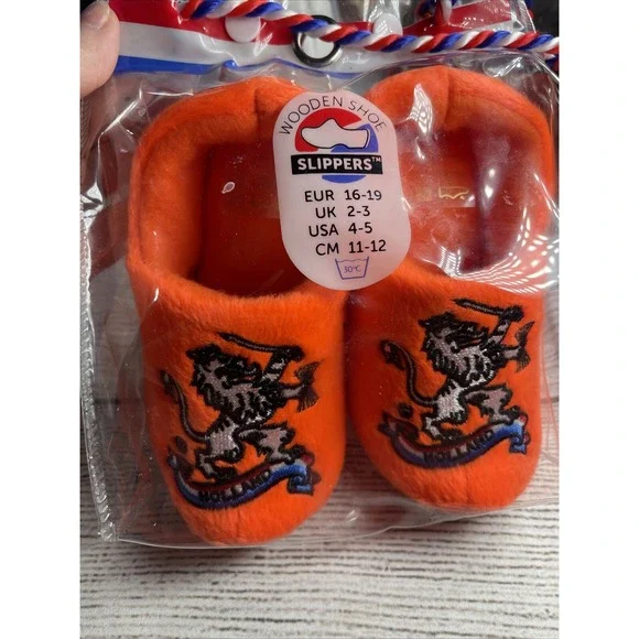 Plush wooden shoe slippers from Holland Netherlands NEW fits Kids 4-5