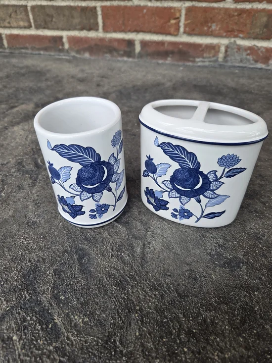 Blue Floral Ceramic Bathroom Set - Toothbrush Holder & Tumbler