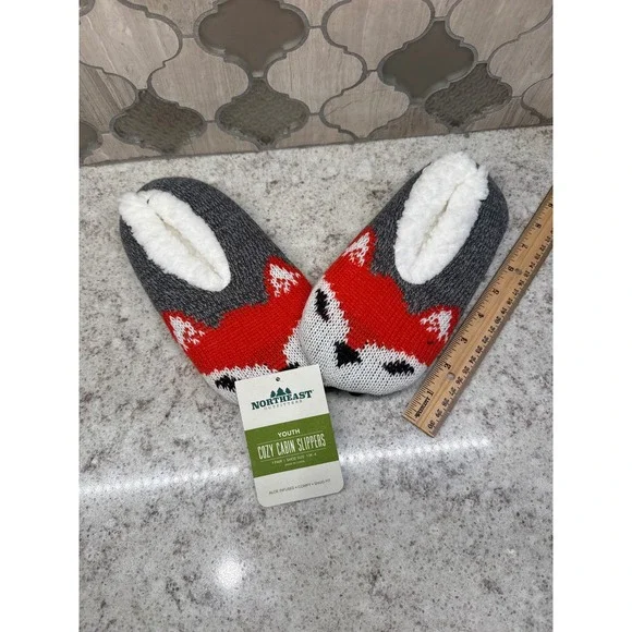Northeast Outfitters Youth Fox Cozy Cabin Slippers Grey Orange Aloe Infused S/M
