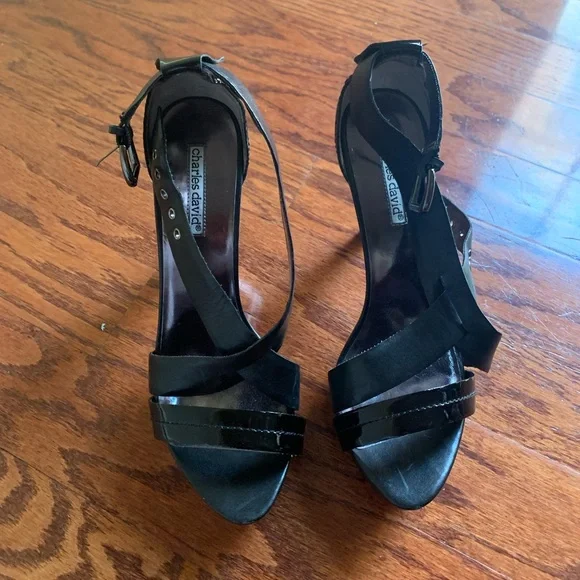 Charles David Black Platform Sandal Size 10