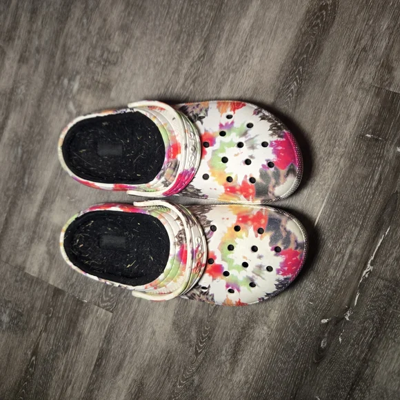 Crocs Classic Fur Lined Tie-Dye Clog Fuzzy Slippers Juniors‎ 6. Condition…