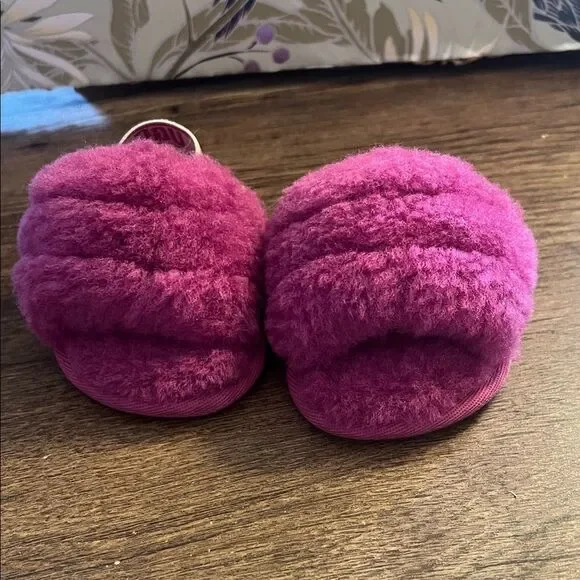 UGG Fuzzy Magenta Kids Slippers