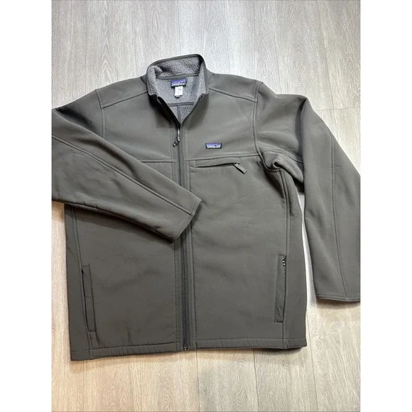 Patagonia‎ Soft Shell Jacket Men's XXL 2XL Taupe Color Sherpa Lined Winter Warm