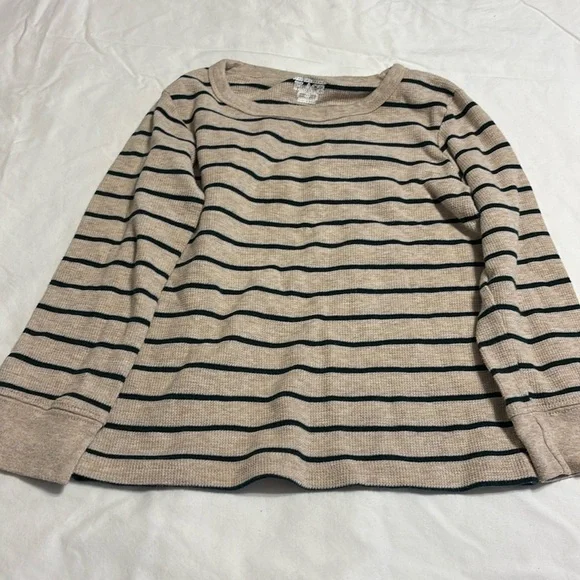 The Children’s Place size 4T long sleeve sweater shirt- tan and hunter green