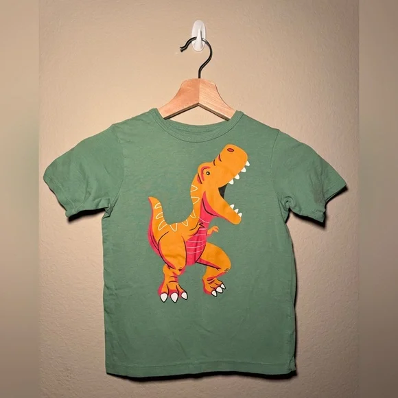 The children’s place boys 5T T-Rex dinosaur T-shirt