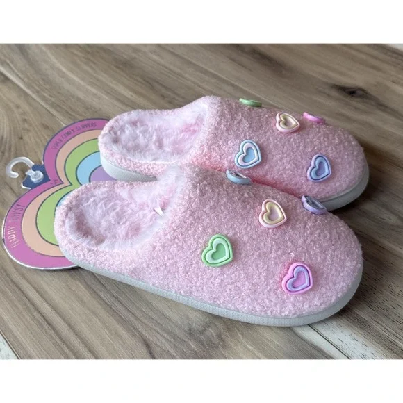 Danbar Slippers Girls Size 5/6 Pink Fuzzy‎ Rainbow Heart Slip On Shoes NEW