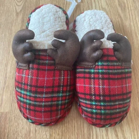 Wondershop Kids Reindeer Plaid Plain Slippers
