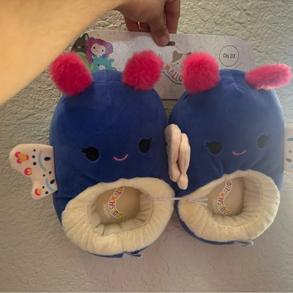 Squish-mellow Butterfly Slippers Size 2/3 NWT