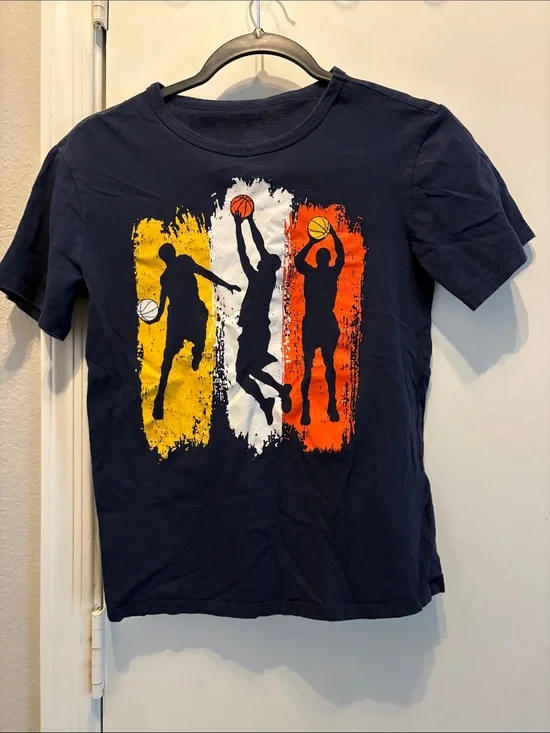 ⭐️BUNDLE TO SAVE The Children’s Place Navy Boys Graphic Tee - Size 10-12