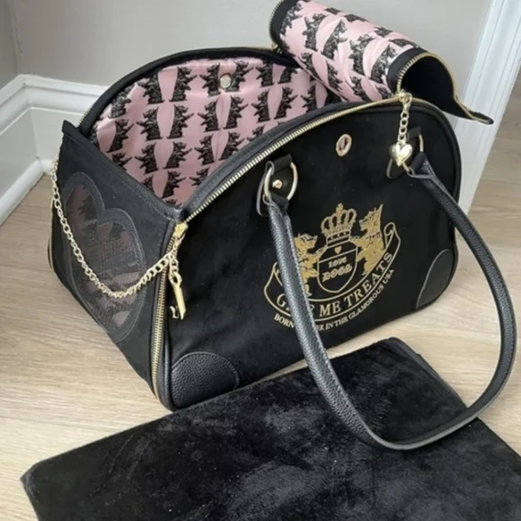 NWT Juicy Couture Pet Carrier Black & Pink Travel Bag for Small Dog & Cat.